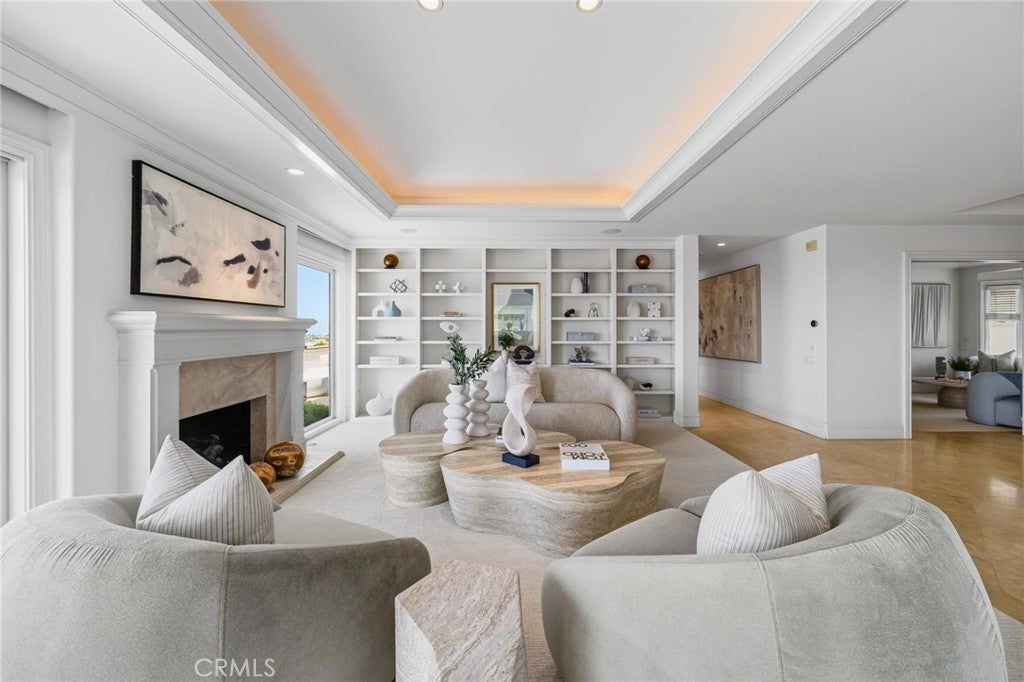 4807 Surrey Drive, Corona Del Mar CA 92625 - Photo 14