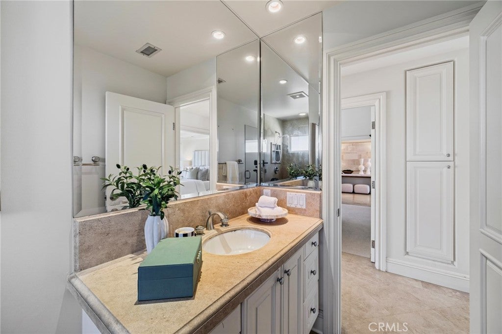 4807 Surrey Drive, Corona Del Mar CA 92625 - Photo 26
