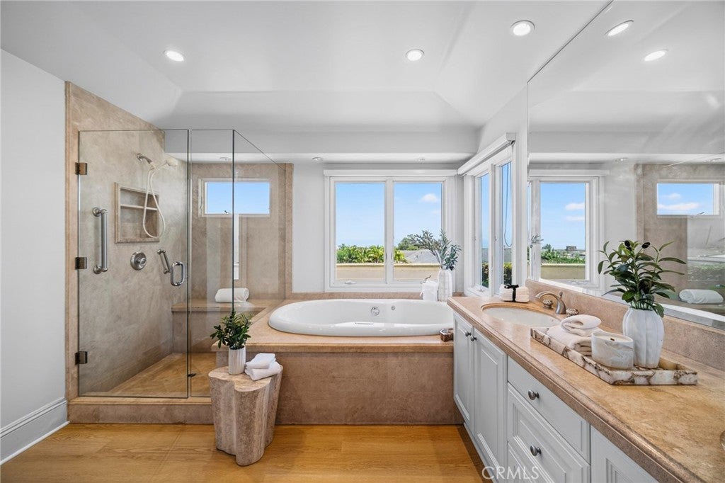 4807 Surrey Drive, Corona Del Mar CA 92625 - Photo 33