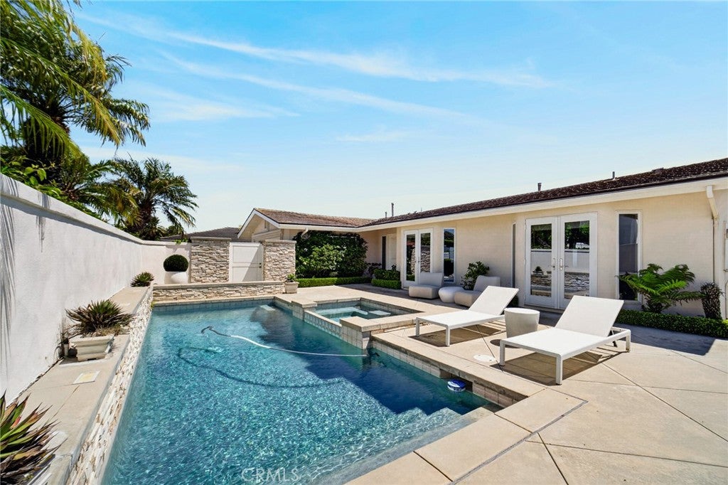 4807 Surrey Drive
