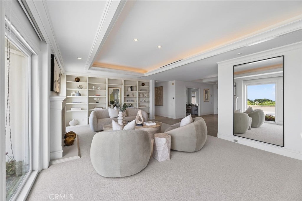 4807 Surrey Drive, Corona Del Mar CA 92625 - Photo 13