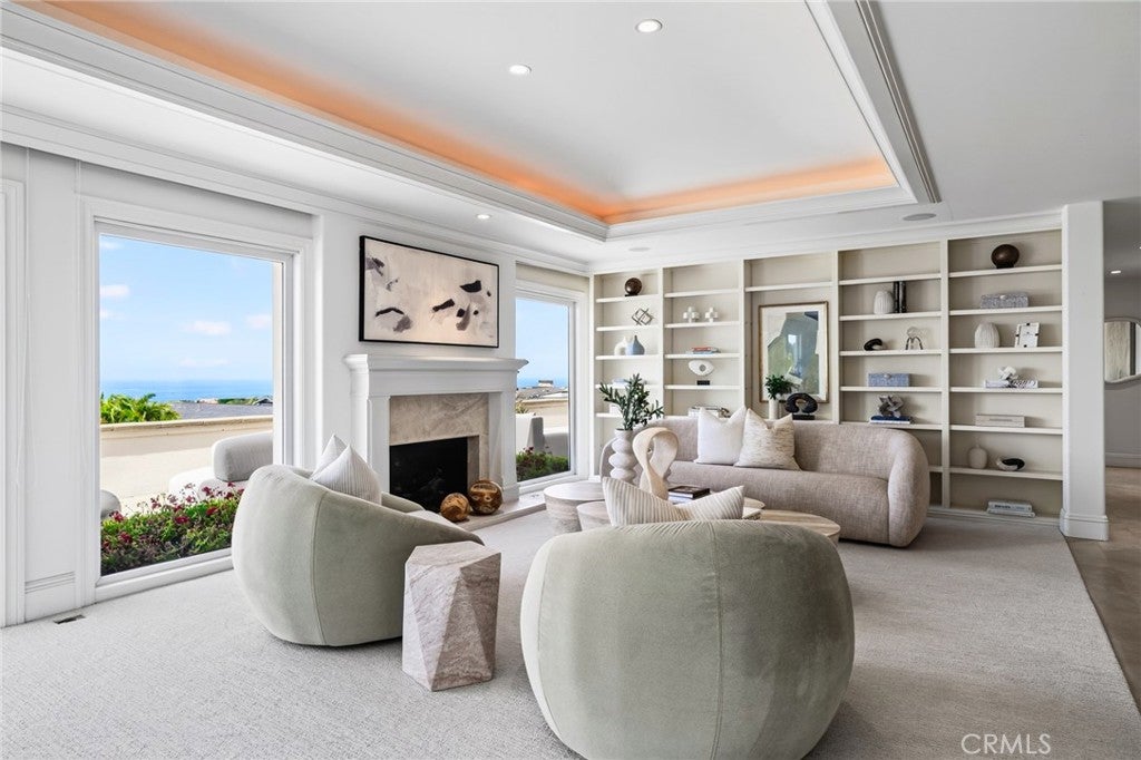 4807 Surrey Drive, Corona Del Mar CA 92625 - Photo 10