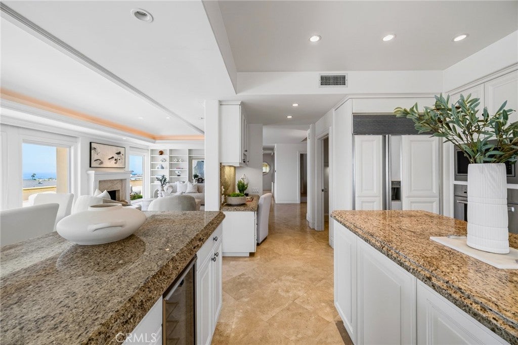 4807 Surrey Drive, Corona Del Mar CA 92625 - Photo 18