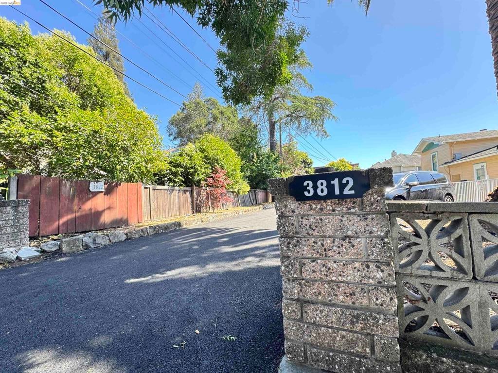 3812 Whittle Ave