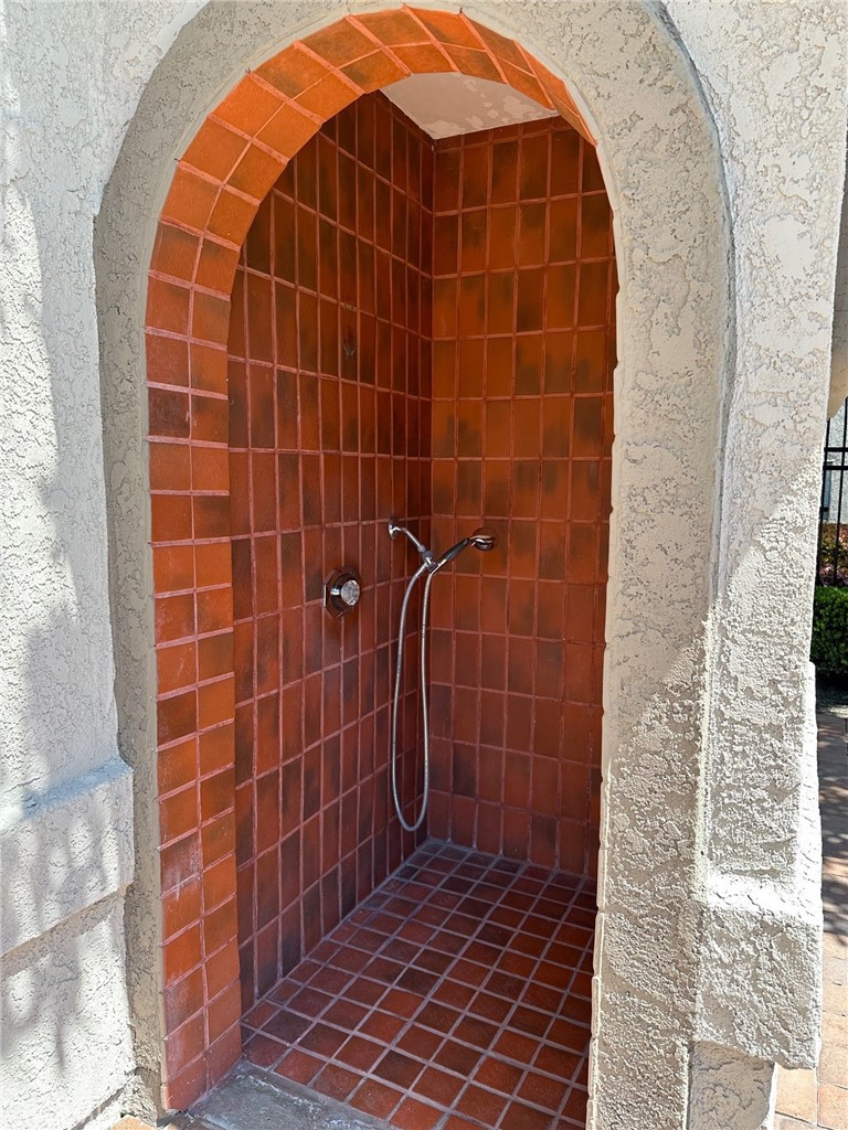 Villa Mira (VM) - Residential Lease