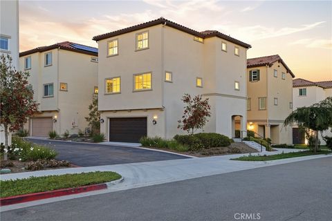 Photo of 27664 Grandview Way, San Pedro, CA 90732 (MLS # SB26042747)