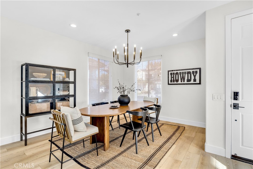 6110 Camino Forestal