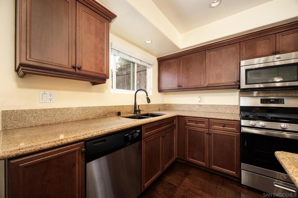 4122 Alabarway