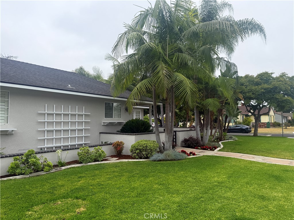 5832 E. Conant St.