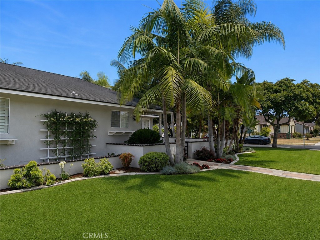 5832 E. Conant St.