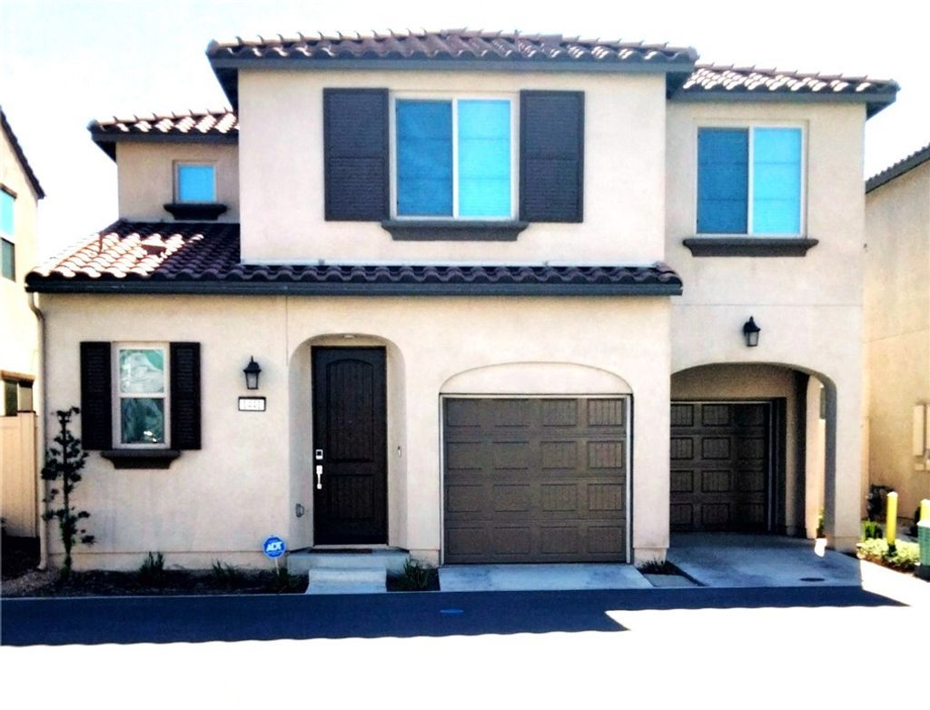 Photo of 1441 E Laurelwood Dr, San Bernardino, CA 92408 (MLS # IV25229451)
