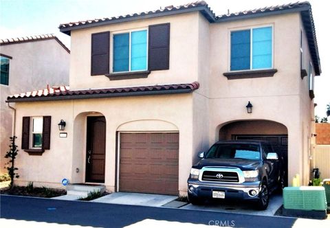 Photo of 1441 E Laurelwood Dr, San Bernardino, CA 92408 (MLS # IV25229451)