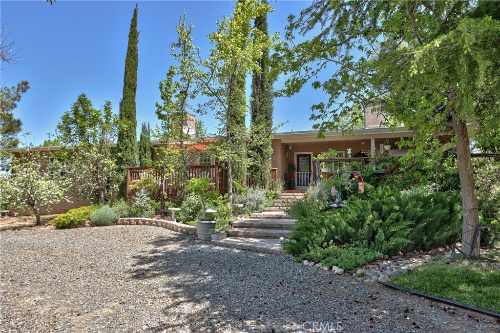 48208 Tanglewood Court