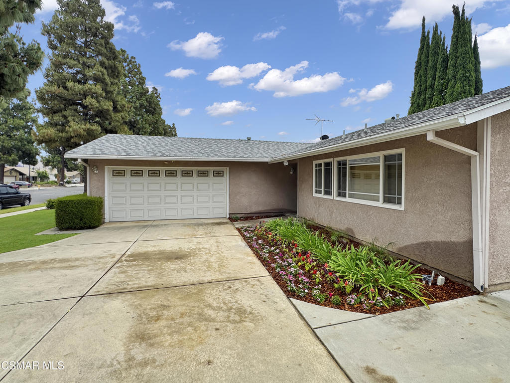 2233 Sequoia Avenue