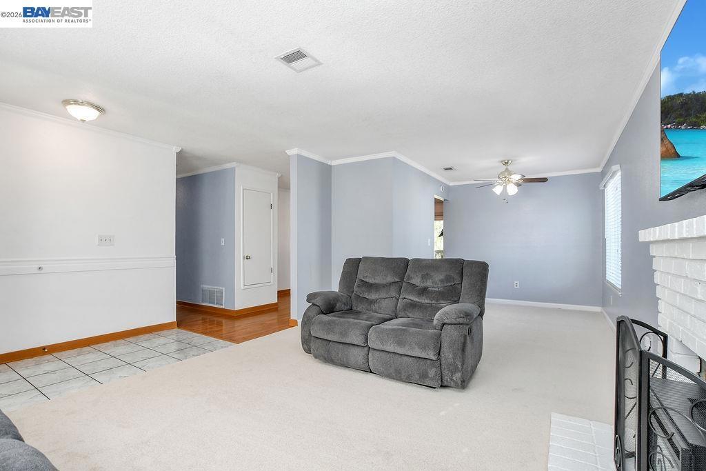 1972 Carnation Cir