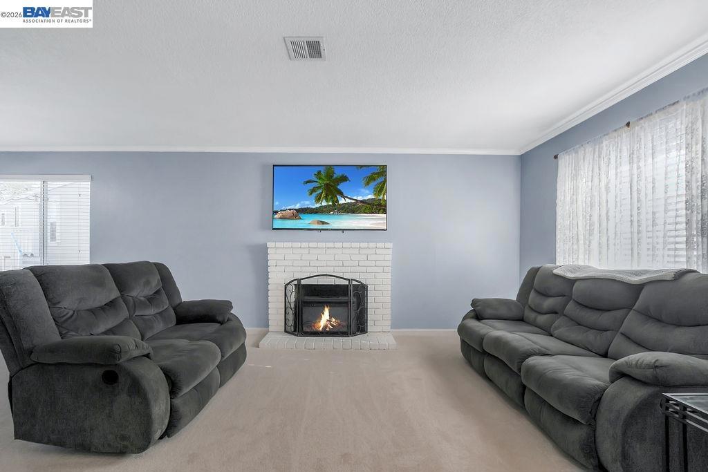 1972 Carnation Cir