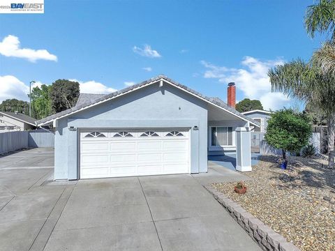 Photo of 1972 Carnation Cir Cir, Livermore, CA 94551 (MLS # 41130833)
