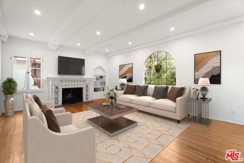 Photo of 205 S Reeves Drive, Beverly Hills, CA 90212 (MLS # 25626817)