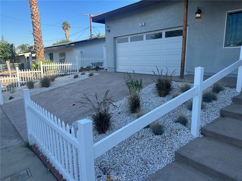395 Oakhurst Drive