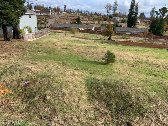 Community Commercial zoned lot on northbound side of Skyway just below Pearson. 100' of Skyway frontage.