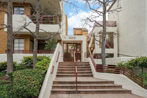 Photo of 400 N Louise Street #205, Glendale, CA 91206 (MLS # WS26031715)