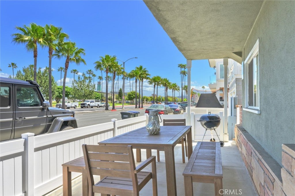 Photo of 1733 W Balboa Boulevard, Newport Beach, CA 92663 (MLS # NP26196683)