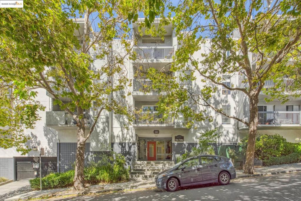 150 Pearl St 212