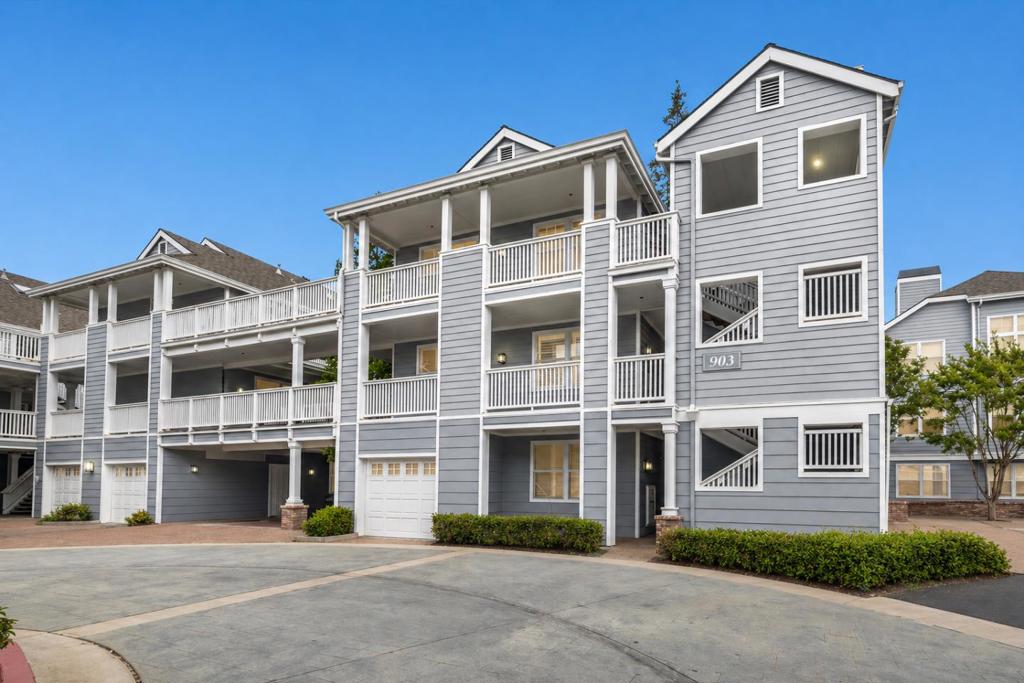903 Sunrose Terrace 301