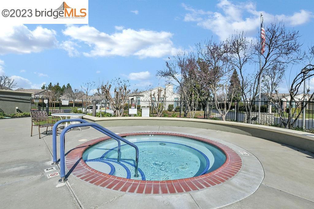 SUMMERSET 1 - Residential