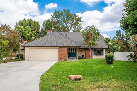 25492 Via Dalia Valencia CA 91355