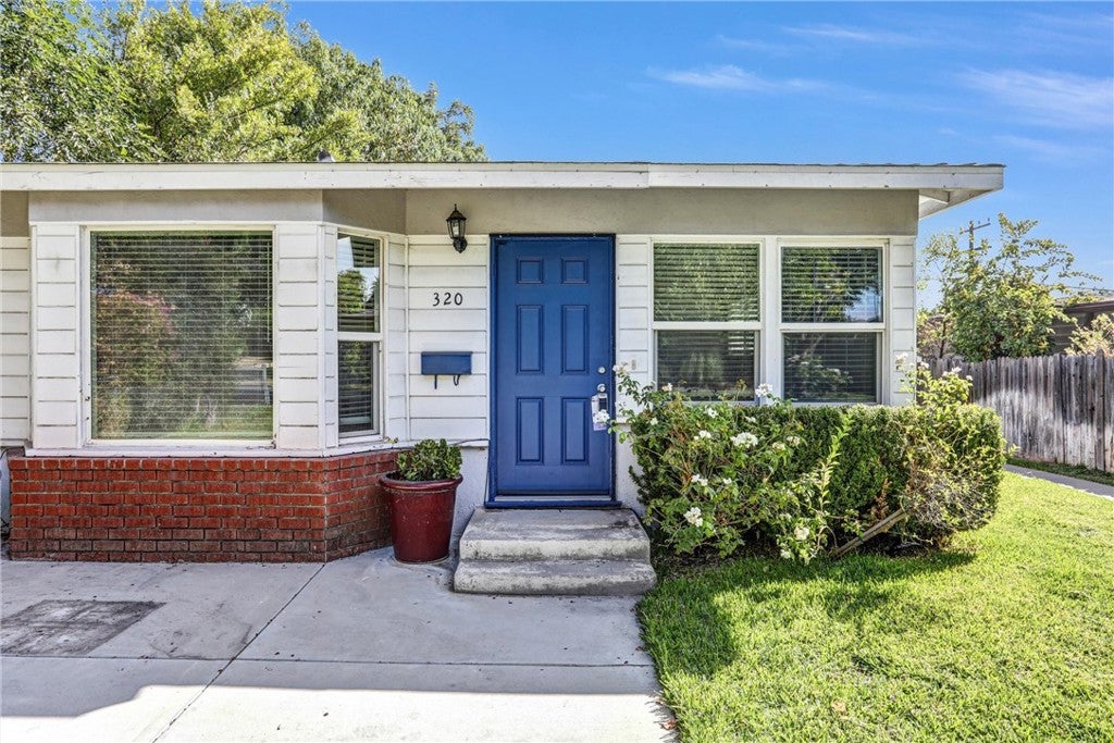 320 S Cordova