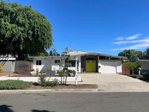 Photo of 721 Stendhal Lane, Cupertino, CA 95014 (MLS # ML82035794)