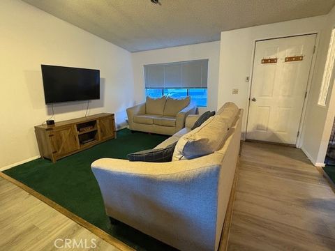 100 Ski Trail 42 Mammoth Lakes CA 93546