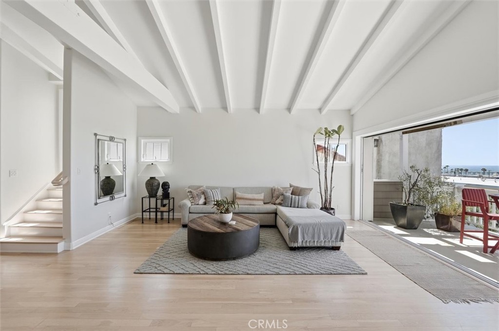 1738 Manhattan Avenue