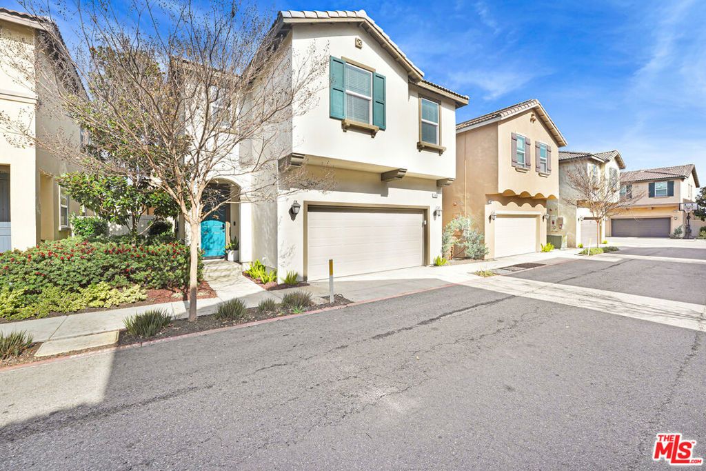 Photo of 1409 Turin Lane, Los Angeles, CA 90047 (MLS # 26643051)
