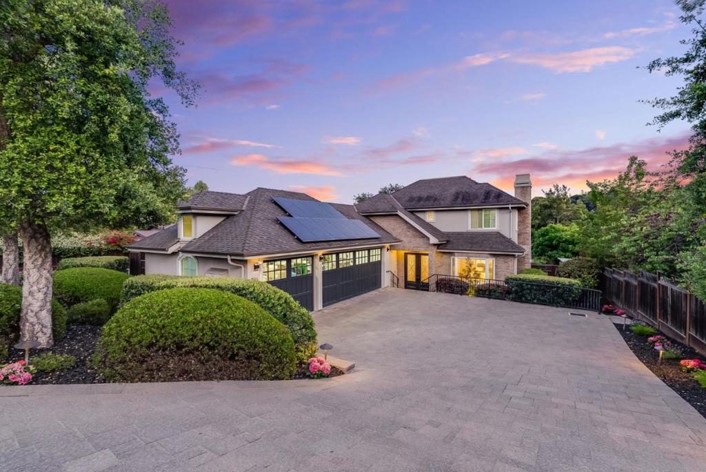 496 Summit Drive