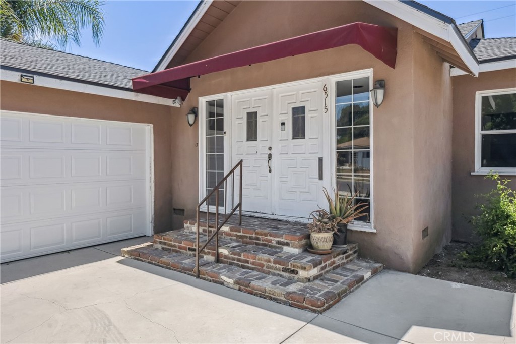 6515 Amigo Avenue