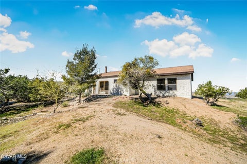 Photo of 31720 96th Street East St, Littlerock, CA 93543 (MLS # SR26188925)