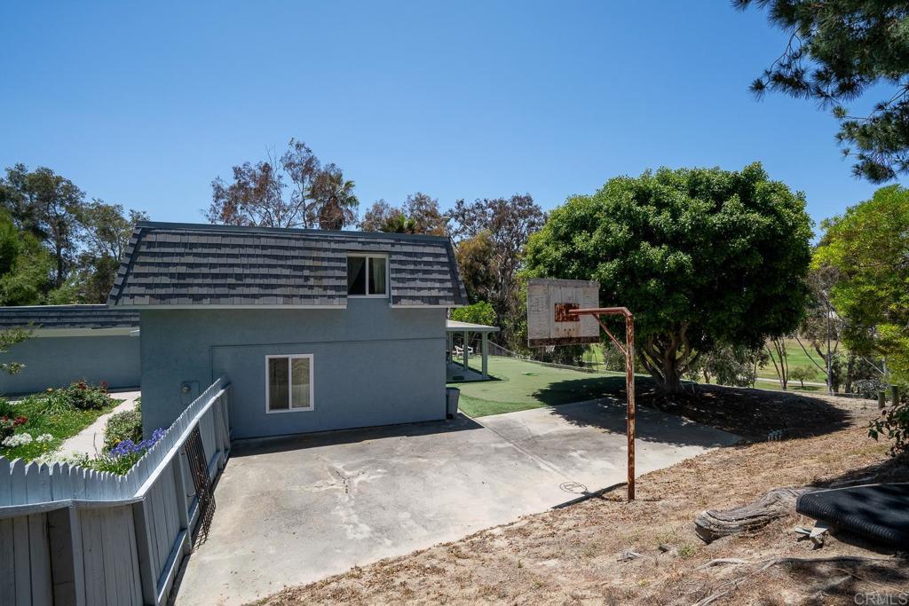2117 Valley Rd
