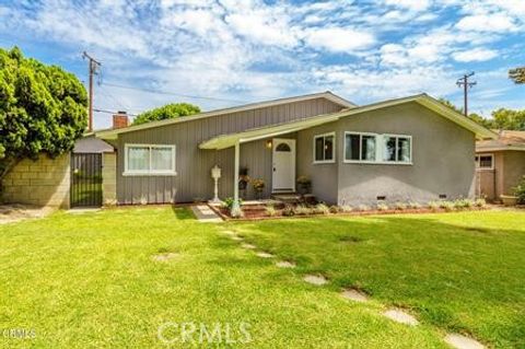 Photo of 11763 Beverly Blvd, Whittier, CA 90601 (MLS # PW26071775)