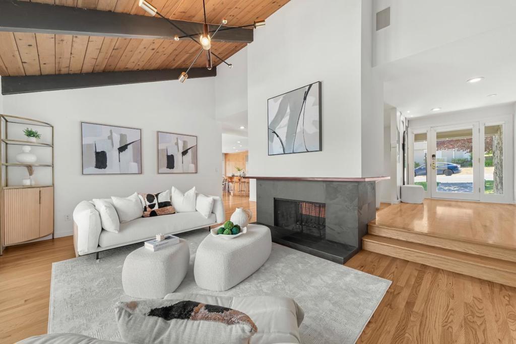 1405 Cedar Place