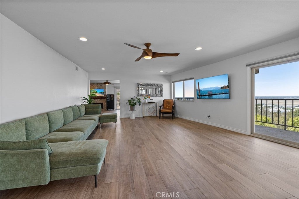 2700 E Panorama Drive 208, Signal Hill CA 90755