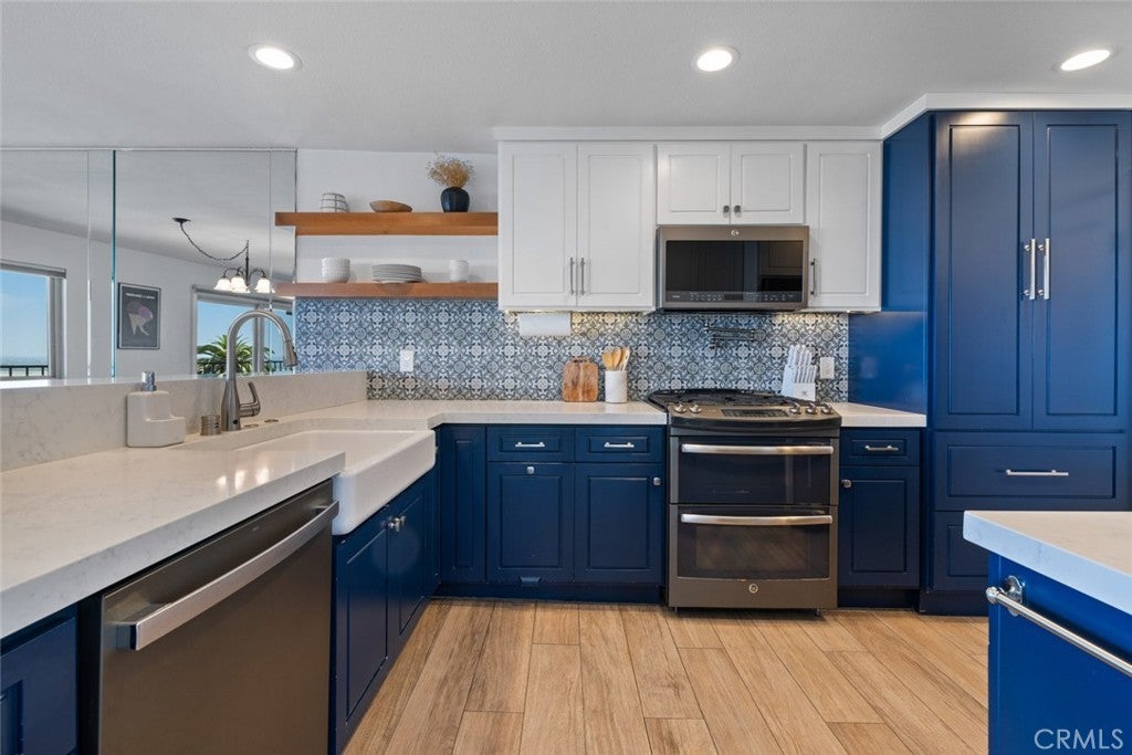 2700 E Panorama Drive 208