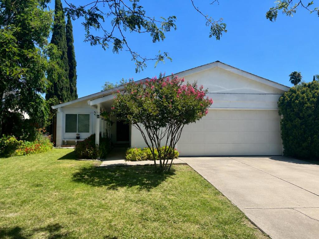 6944 Heaton Moor Drive