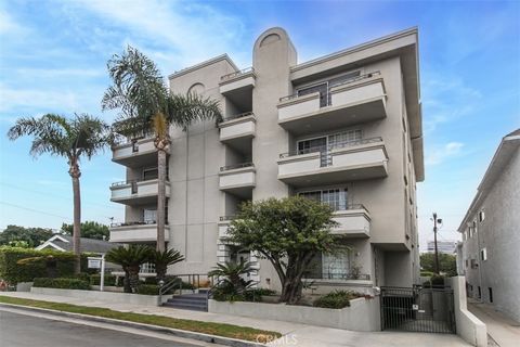Photo of 1706 Colby Avenue #301, Los Angeles, CA 90025 (MLS # SR25227308) Photo of 1706 Colby Avenue #301, Los Angeles, CA 90025 (MLS # SR25227308)