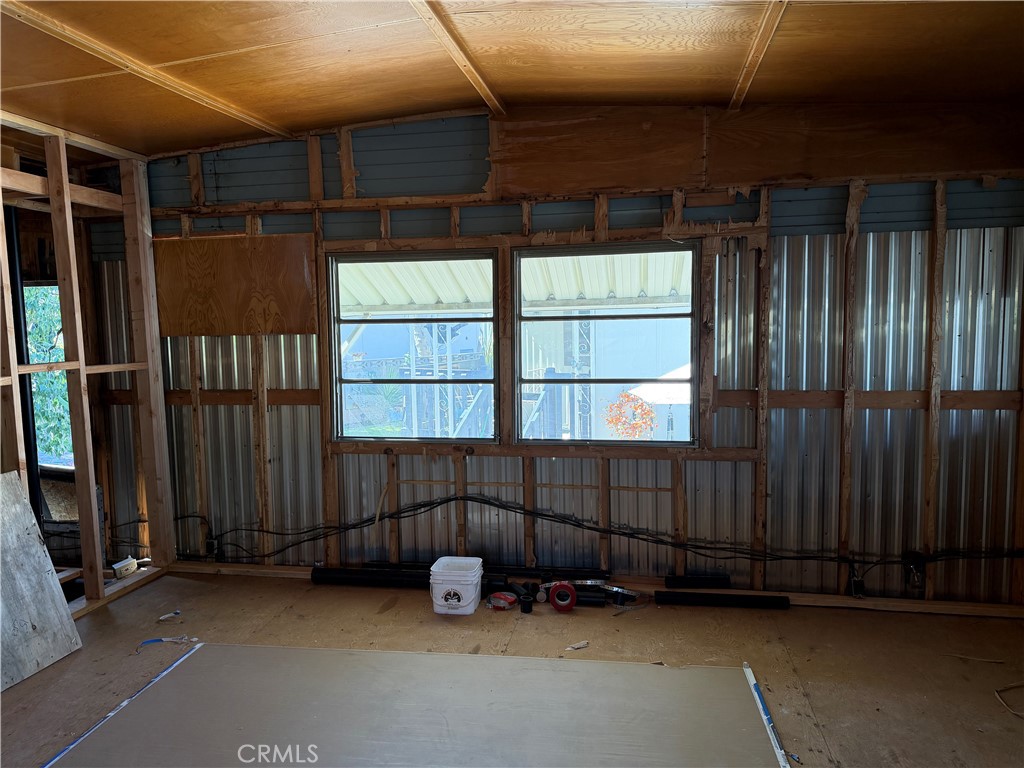 301 E Foothill 6