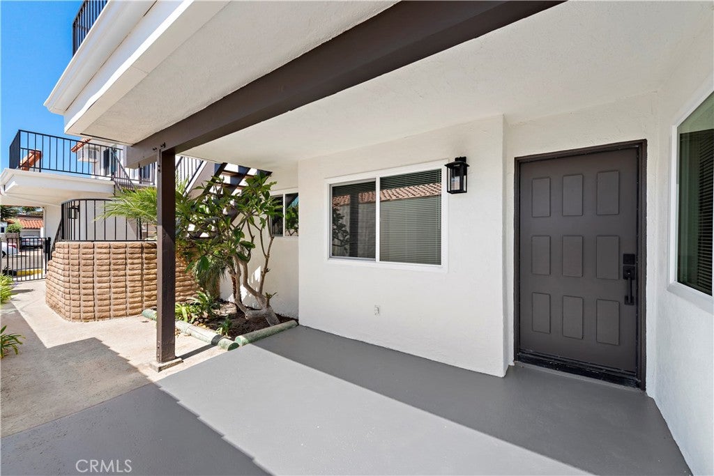 223 Avenida Victoria