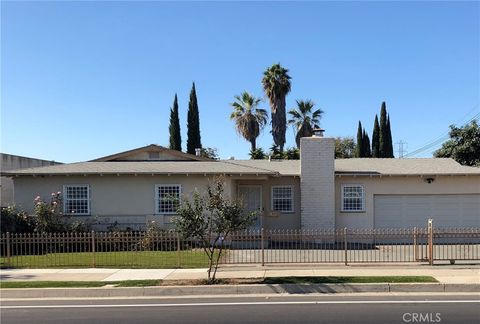 Photo of 1645 S Euclid St, Anaheim, CA 92802 (MLS # OC26088470)