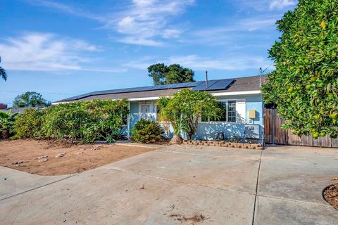 732 Osborne Street Vista CA 92084