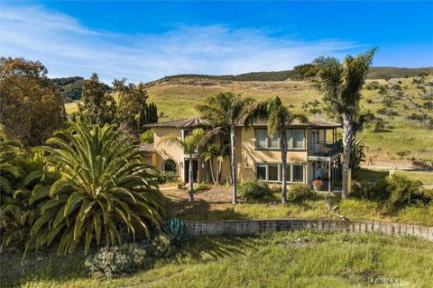 Photo of 695 Kilarney Court Ct, San Luis Obispo, CA 93405 (MLS # SC26080000)